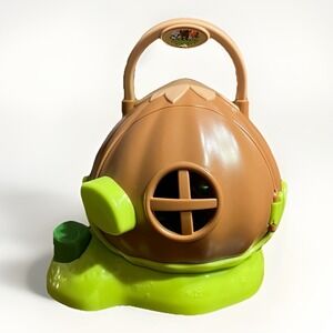 Vulli Klorofil Hazelnut House Timber Tots Portable Dollhouse Toy - French 2011